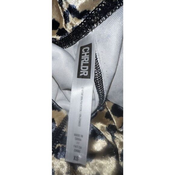 CHRLDR High Waisted Leopard Leggings Velour Spandex Sand X-Small - Picture 9 of 10